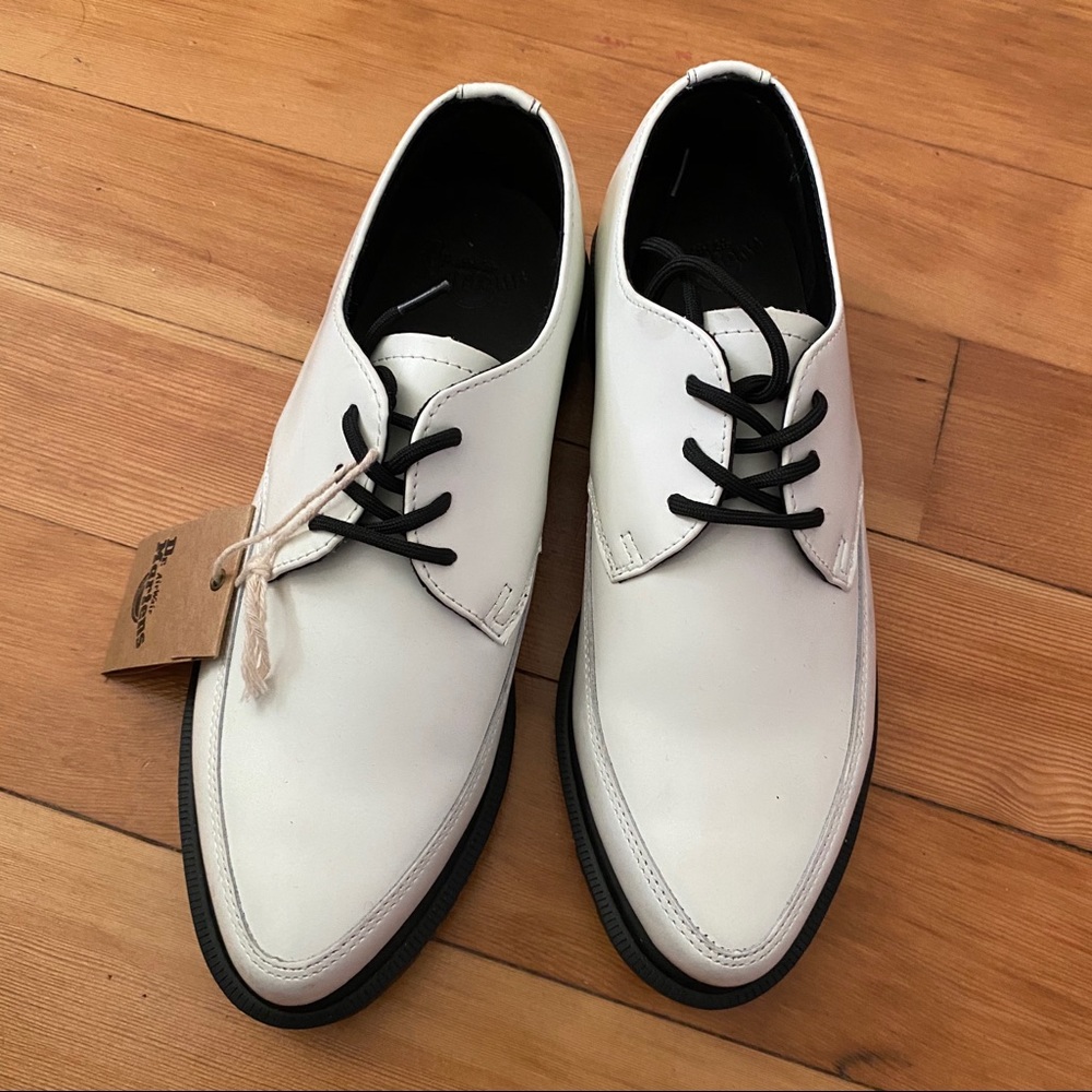 Dr. Martens Willis White Black Shoes NWT sz6M